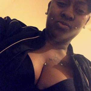 Meet your Posher, Latisha